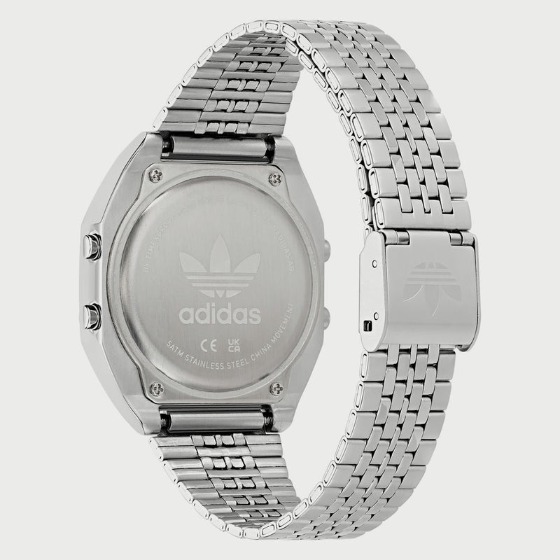 Adidas ساعة رقمية فضية للنساء - Image 3